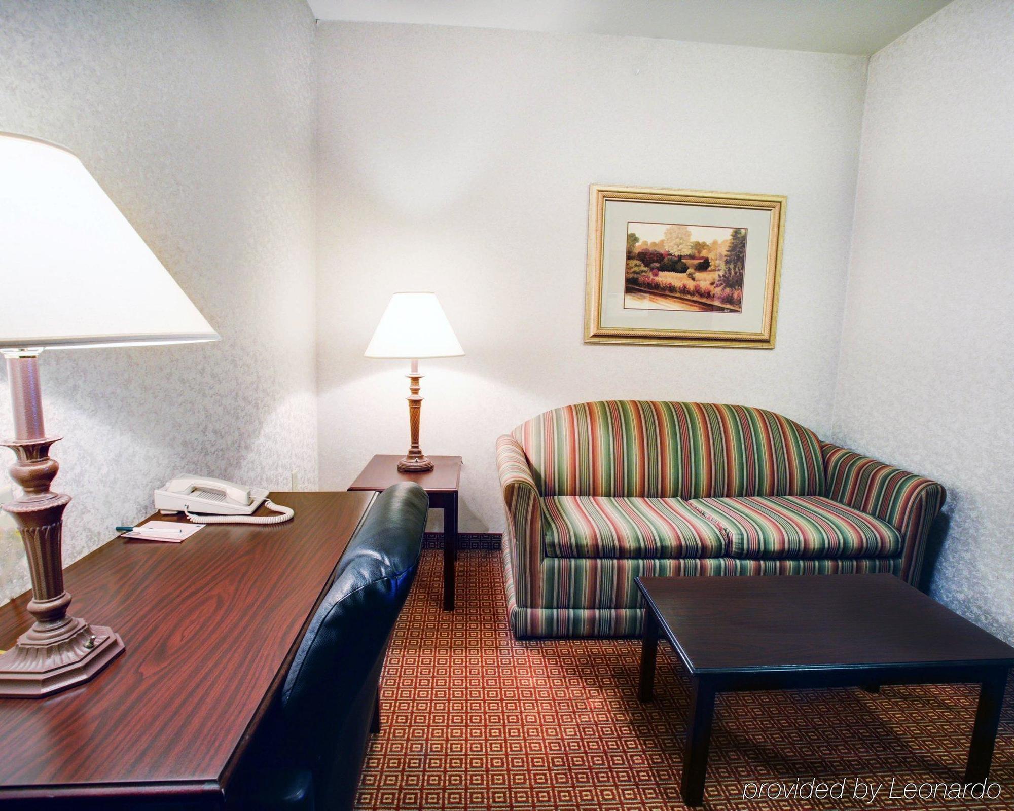 Quality Inn & Suites Near University Waco Exterior foto