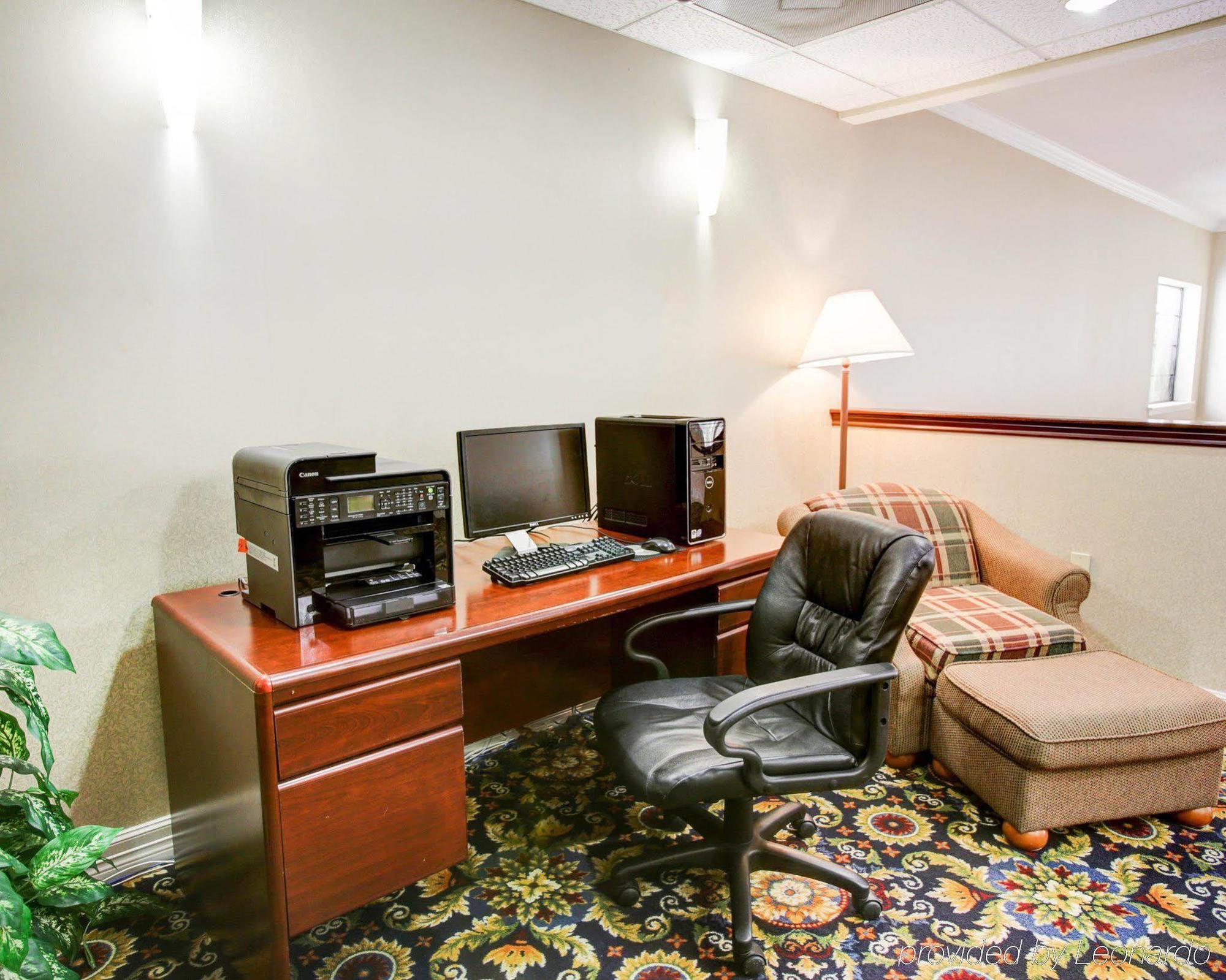 Quality Inn & Suites Near University Waco Exterior foto